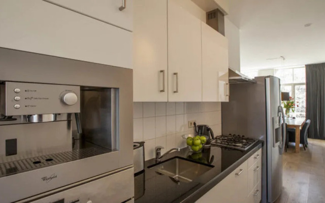 Sarphati Apartments Suites