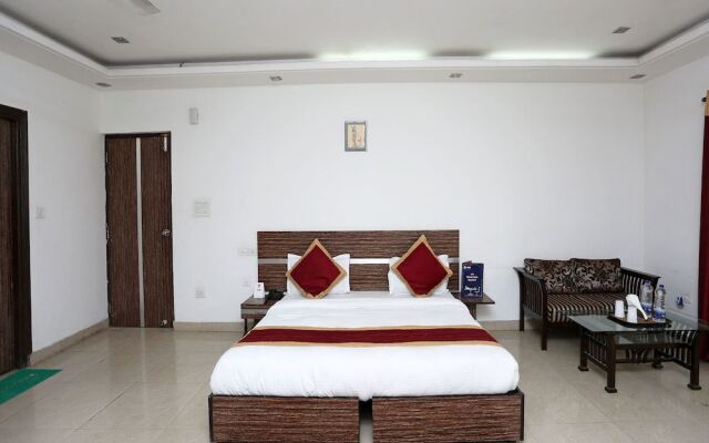 OYO 10257 Hotel Lotus Park