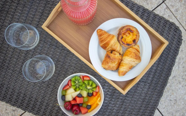 Dom Jose by Guestify