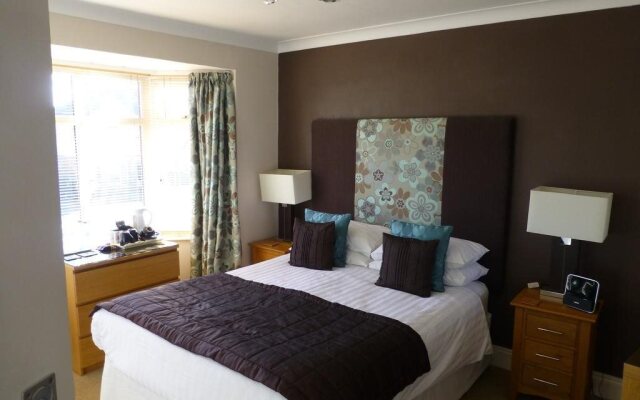 Waters Reach Guest House