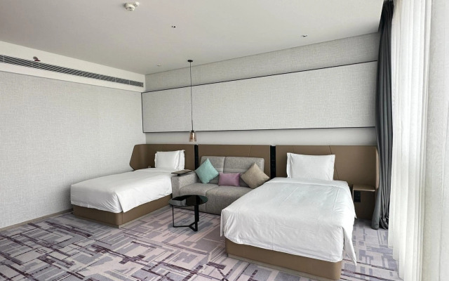 Crowne Plaza Dalian Xinghai by IHG