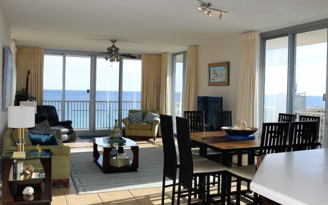 Emerald Dolphin by Surfside VR