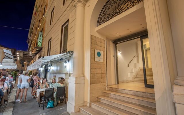 Sophie Terrace Hotel