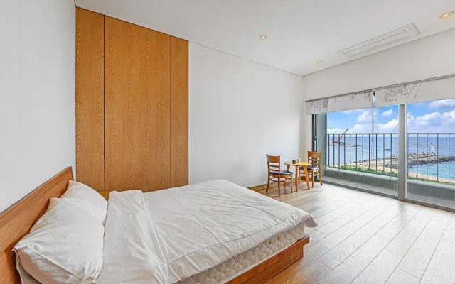 Bada Sol Hotel and Pension