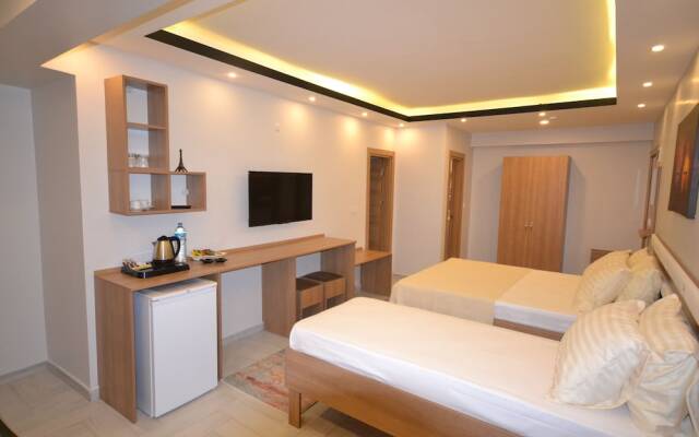 Elmas Otel