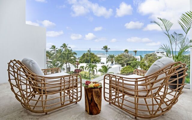 Hodges Bay Resort & Spa, an HQ Luxury Resort & Residences