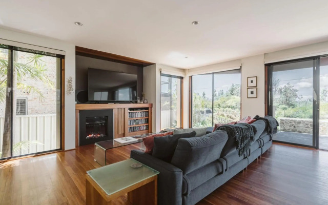 Oasis on the Beach :: Jervis Bay Rentals