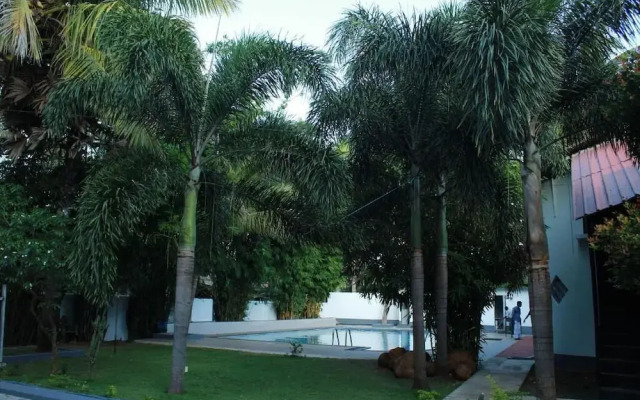 Ananthi Hotels