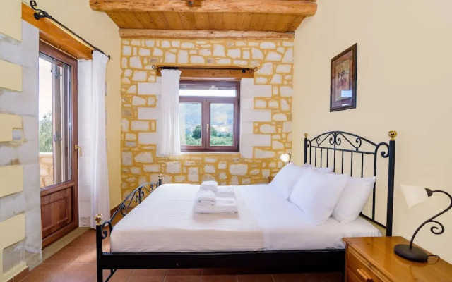 Villa Ostria Near Georgioupolis - 3bd 2ba