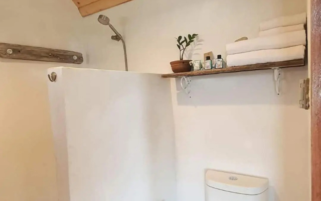 Maliblues Bed & Art Gallery