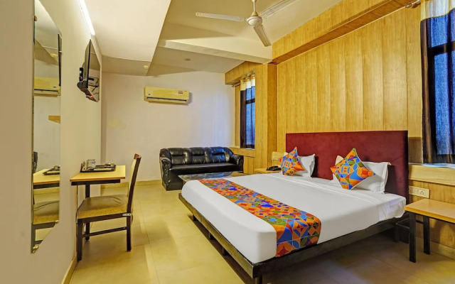 Fabhotel Vasundhara Grand