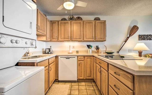 Oceanfront Kailua-kona Condo w/ Community Pool!, Kailua-Kona