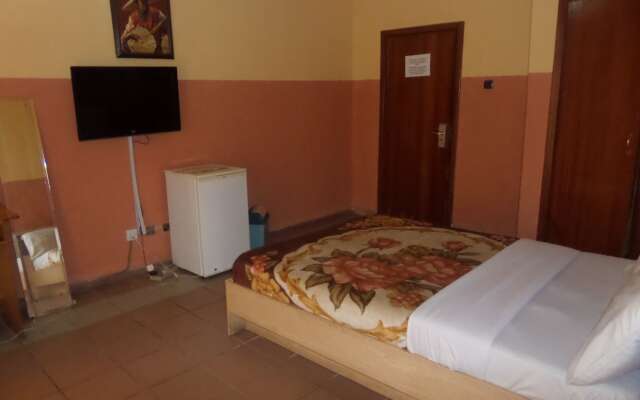 Febson Hotel
