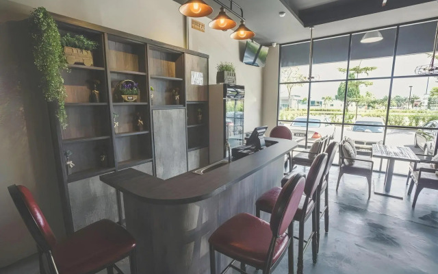 V3 Hotel & Residence Seri Alam