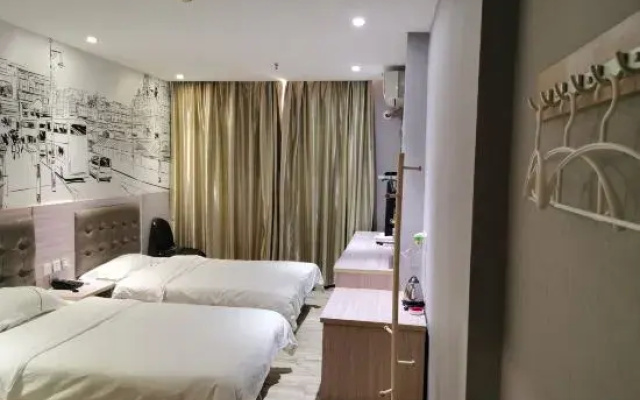 Constellation Hotel
