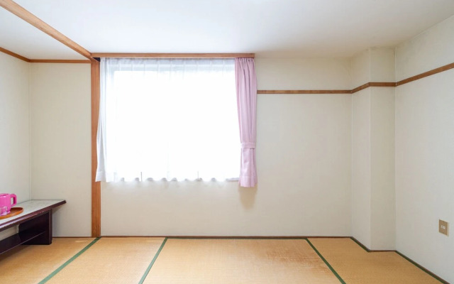 OYO Business Hotel Kyugetsu Tsukumi