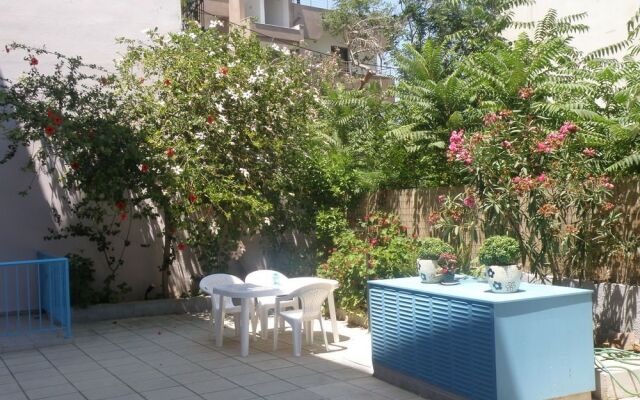 Amalthia Apartments