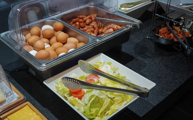 Hotel 24st Urban Brown Seosan Lake Park