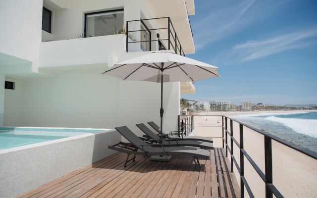 Cabo Break Hotel