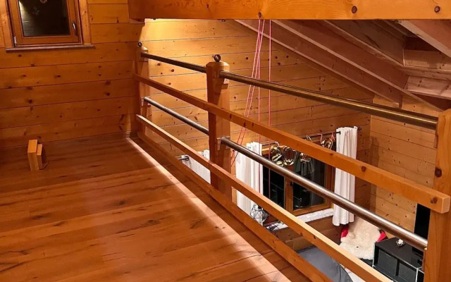 Beautiful log Cabin Near Wildkogel Arena