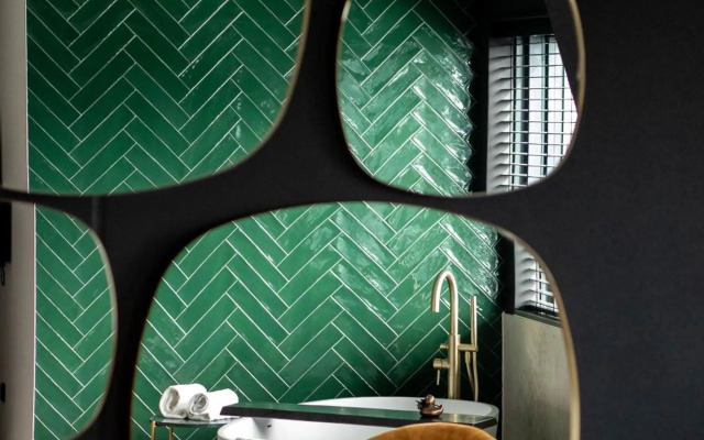 The James Hotel Rotterdam