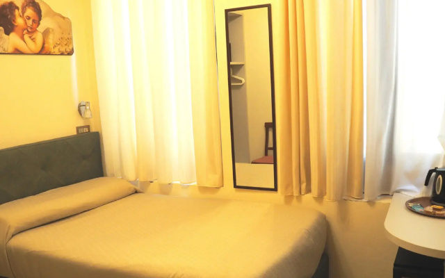 Hotel Ester
