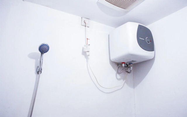 Pool View 2BR Mutiara Bekasi Apartment