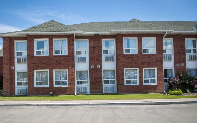 Quality Inn Airport West