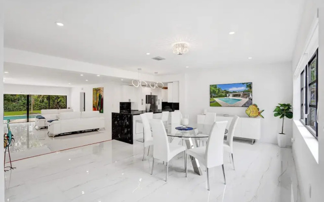 Hibiscus House in Fort Lauderdale