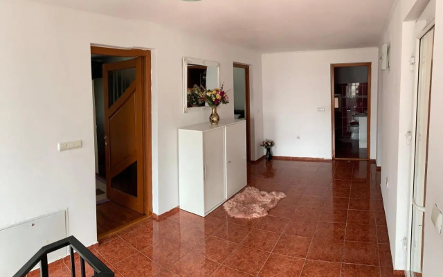 Casa Larisa