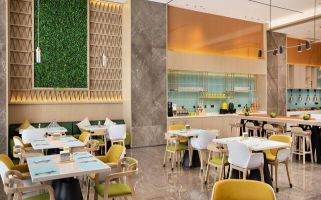HOME2 SUITES BY HILTON Naning