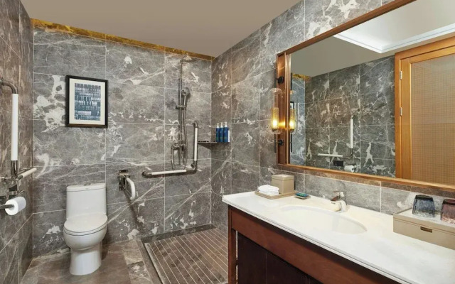 Four Points By Sheraton Anshun, Huangguoshu