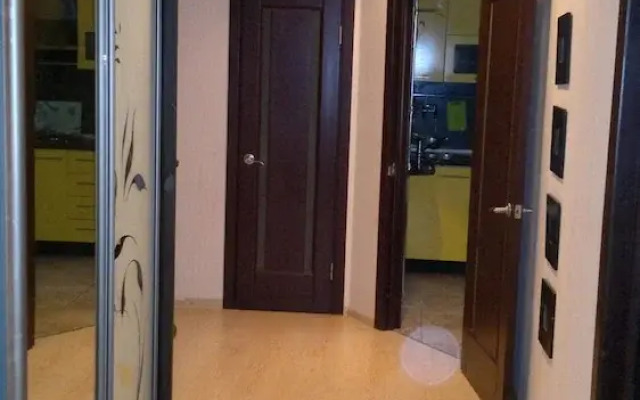 Apartment on Maksima Gorkogo 32