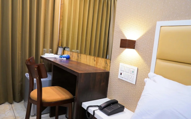 Hotel Royal Treat