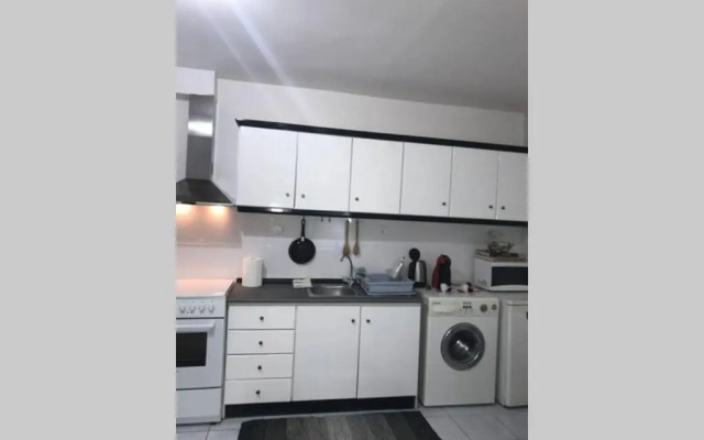 Istos Apartment 1