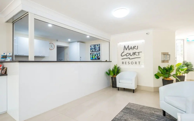 Comfort Inn & Suites Mari Court