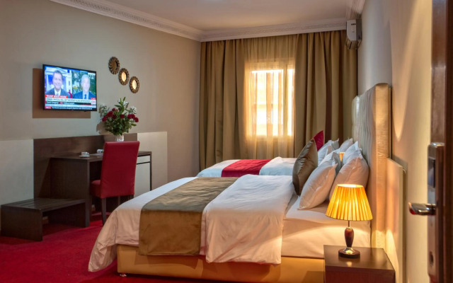 Yaad City Hotel