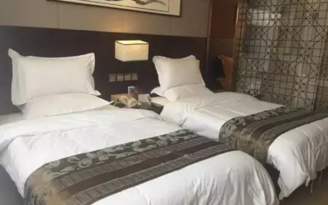 Jinlongtan Leisure Business Hotel