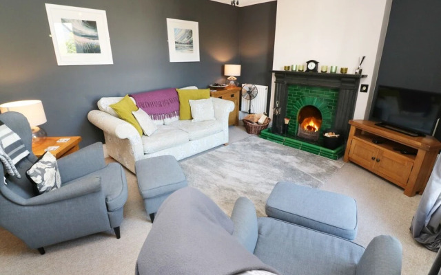 2 Emma Place, Bodmin