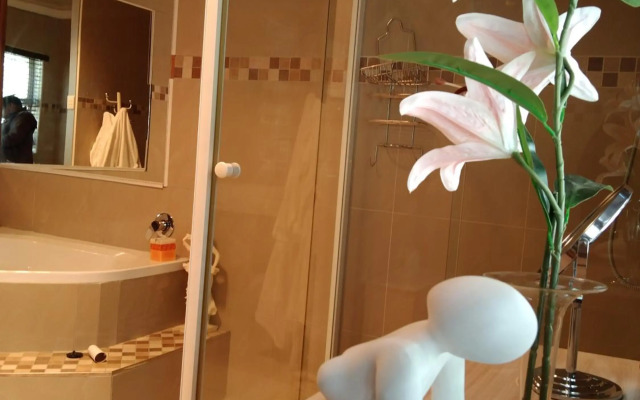 Menlyn Mews Guesthouse