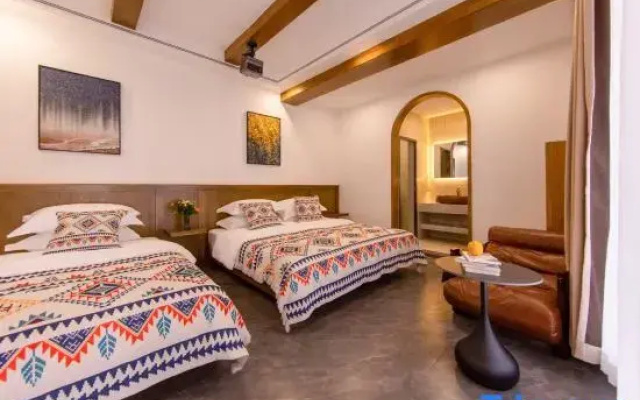 "Memories Travel Time Boutique Inn"