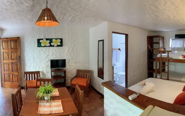 Ola Bonita BeachFront Apart Hotel