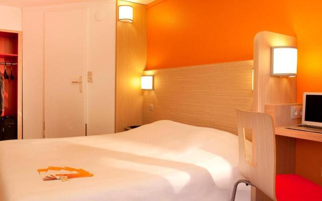 Première Classe Valenciennes Ouest - Petite Forêt