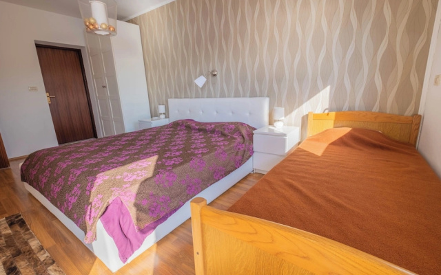 Apartment Ahel