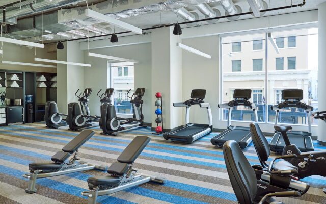 Element Austin Downtown
