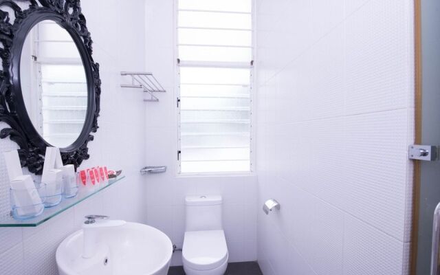 Oyo Capital O 89353 Nostalgia Boutique Hotel And Restaurant