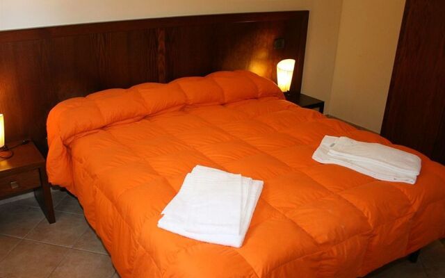 Red Hotel