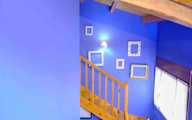 House with 2 Bedrooms in Ávila, with Wifi