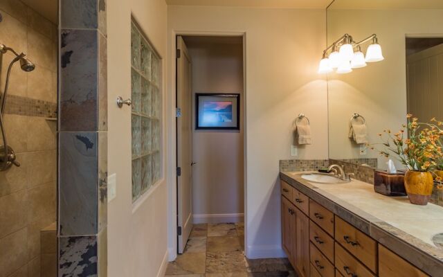 Lava Falls at Entrada Vacation Rentals