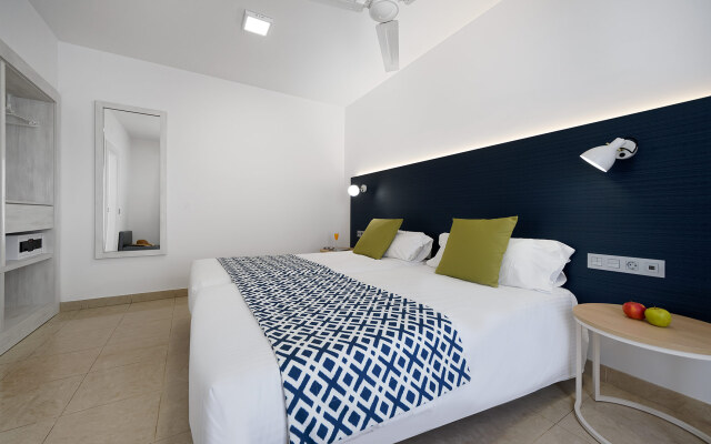 Broncemar Beach Suites Hotel